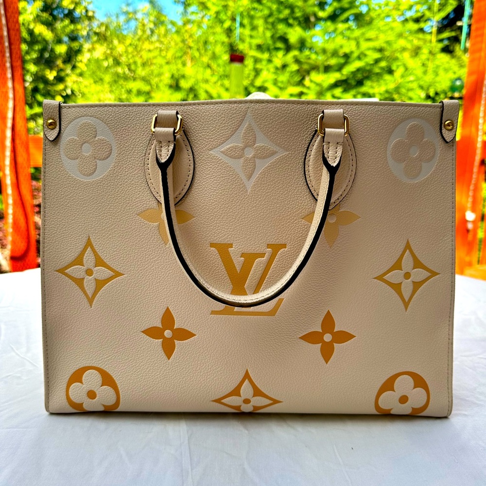 LOUIS VUITTON “ON THE GO” MM LIMITED EDITION. 🔥🔥🔥 - Picture 2 of 15